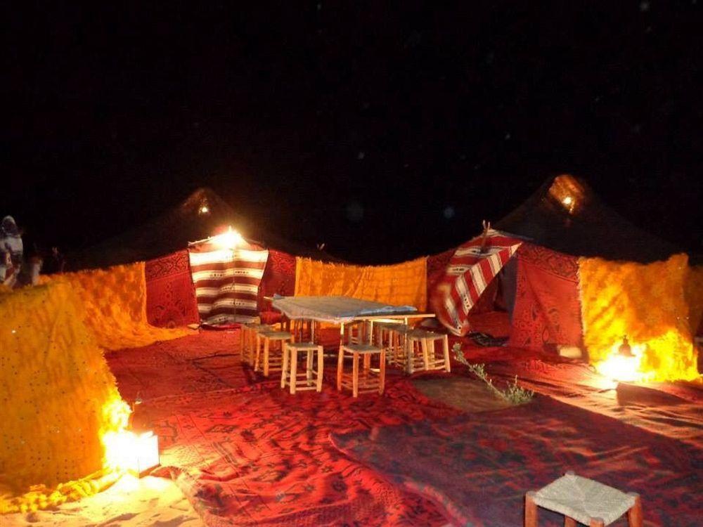 Les Pyramides Hotel Merzouga Buitenkant foto