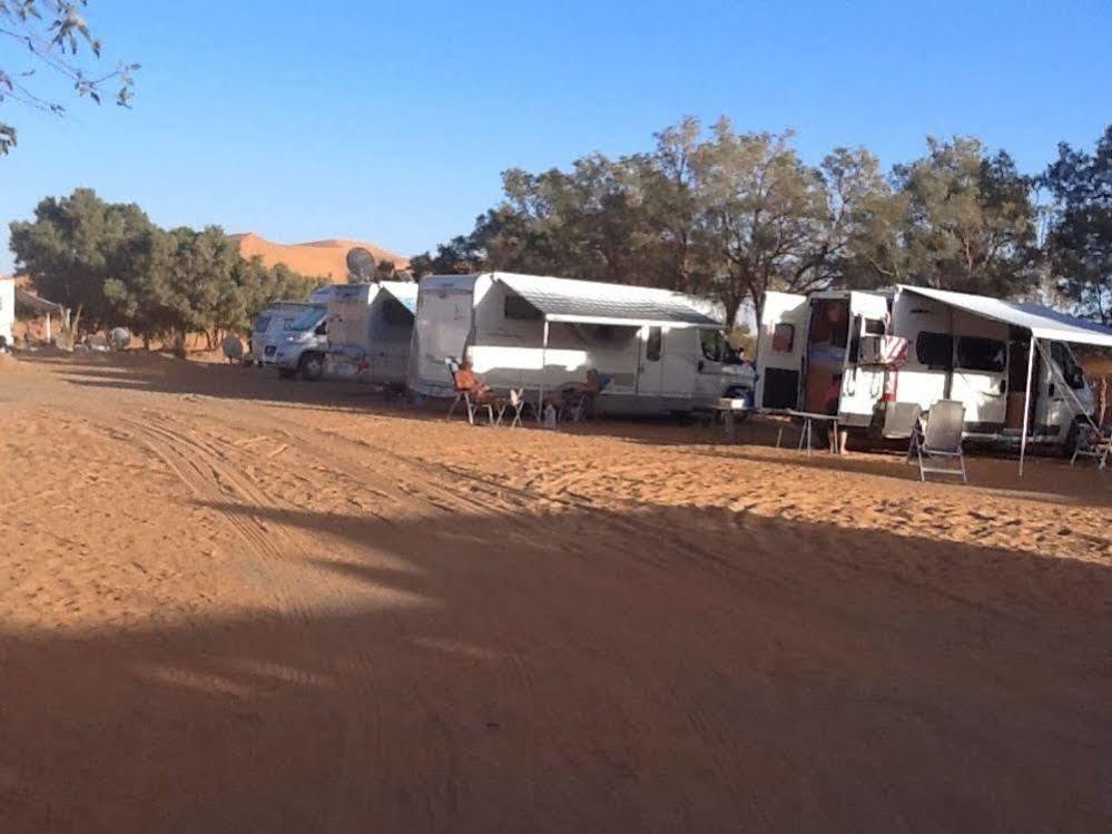 Les Pyramides Hotel Merzouga Buitenkant foto